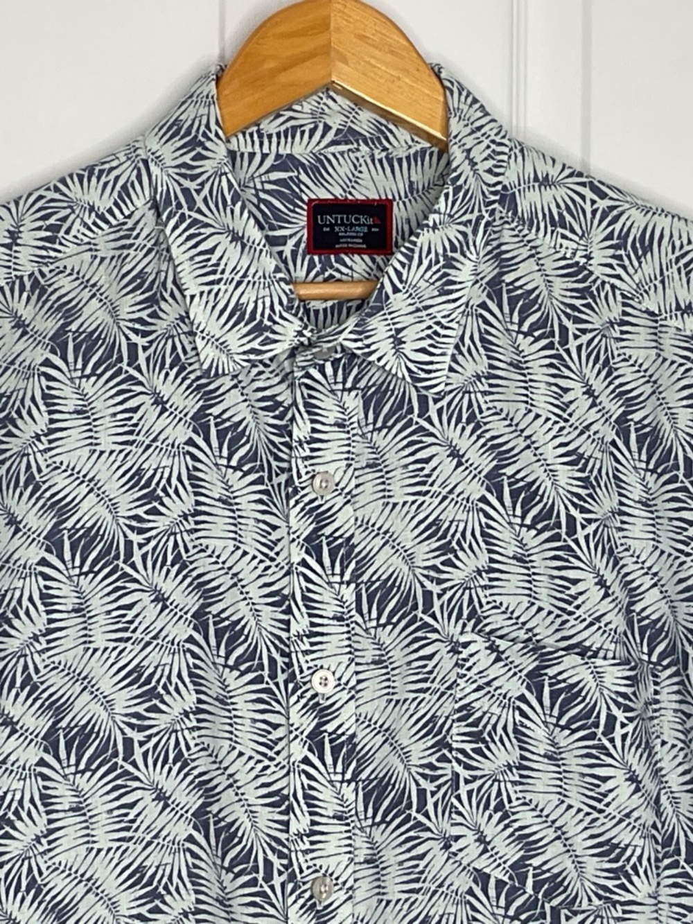 UNTUCKit Button Up 100% Linen Shirt XXL Mens Tropical Leaf Print Hawaiian BlueSi